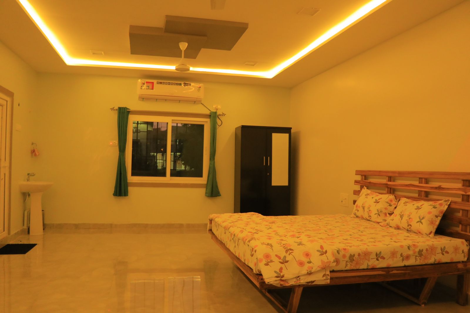 Free website template